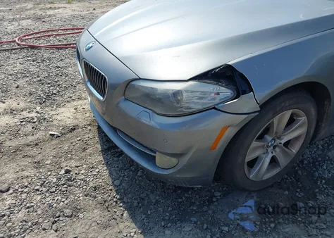 2011 BMW 528I z USA, uszkodzony, nr VIN WBAFR1C5XBC747908